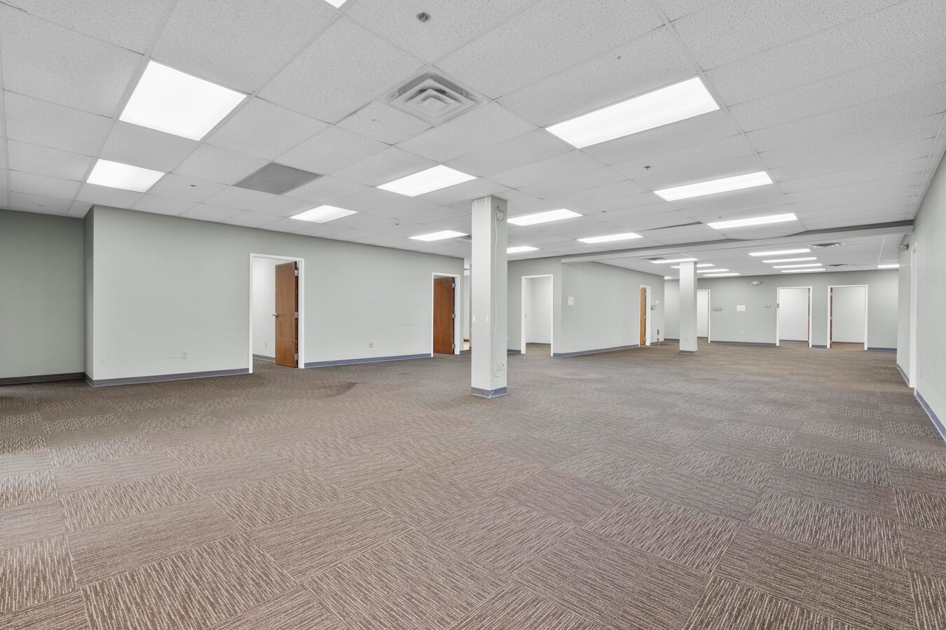 362 Industrial Park Rd, Middletown, CT 06457 - Lot 5 -  - Photo intérieure - Image 1 of 7