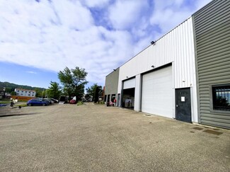 Plus de détails pour Local d’activités à vendre
