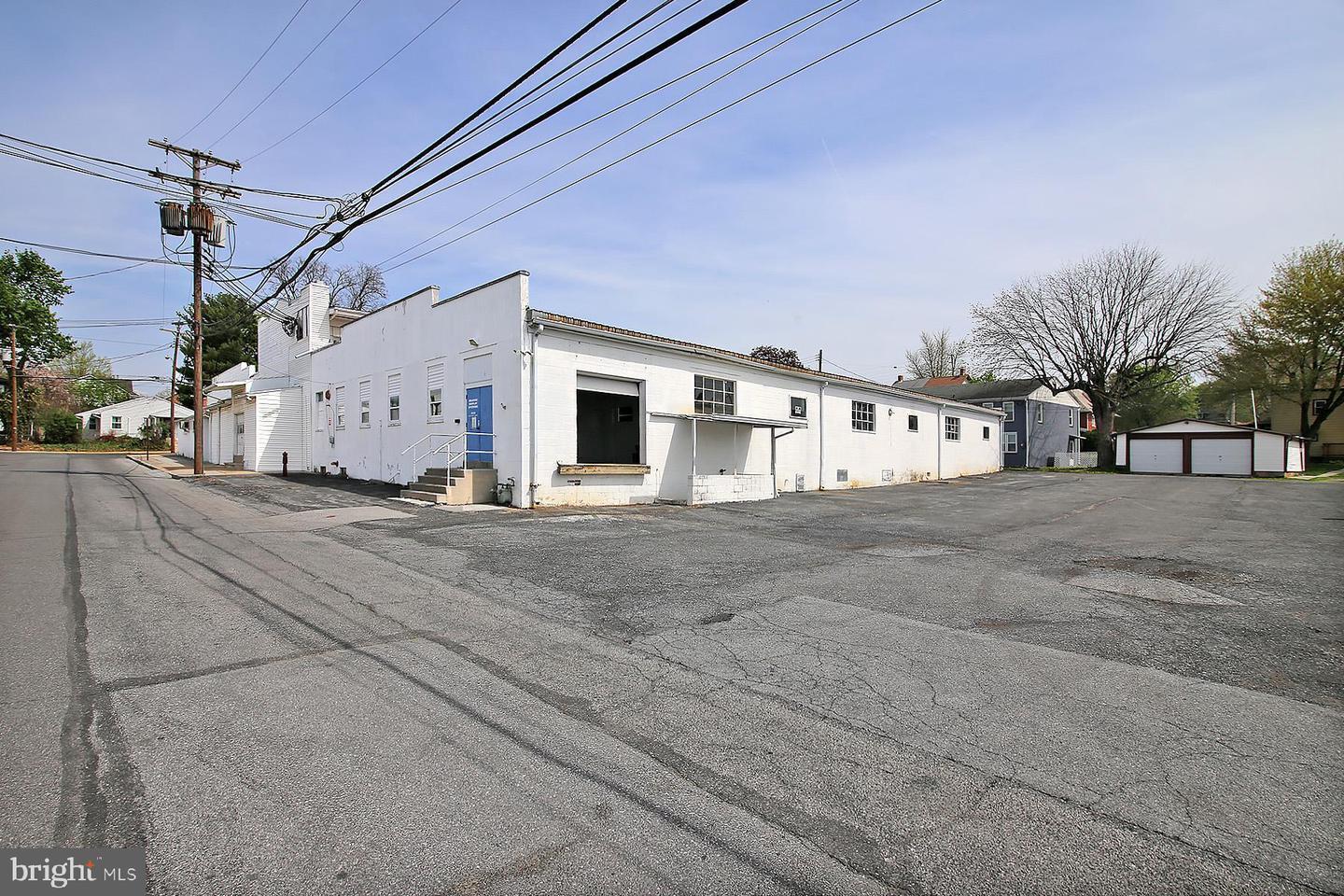 308 S 1st St, Lebanon, PA à vendre Photo de l’immeuble– Image 1 sur 10