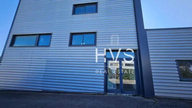 Plus de détails pour Bureau à louer