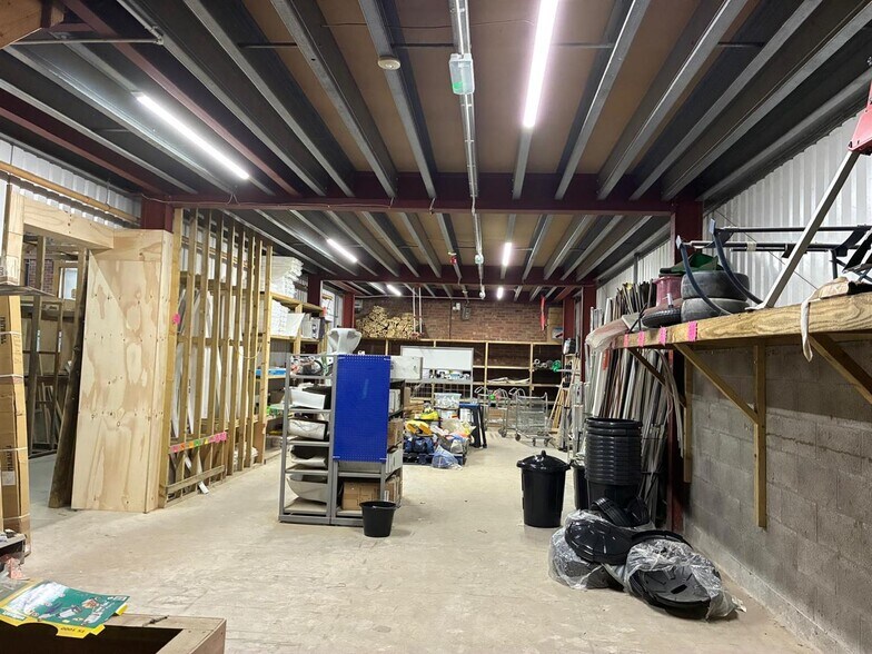 Village Farm Industrial Estate, Pyle à vendre - Photo de l’immeuble – Image 2 sur 8