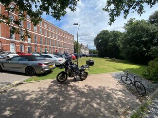 Plus de détails pour 5-6 Barnfield Cres, Exeter - Bureau à louer