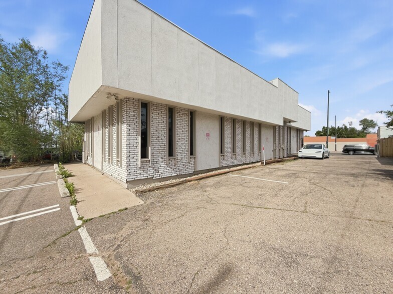 4219 S Broadway, Englewood, CO à louer - Photo de l’immeuble – Image 2 sur 12
