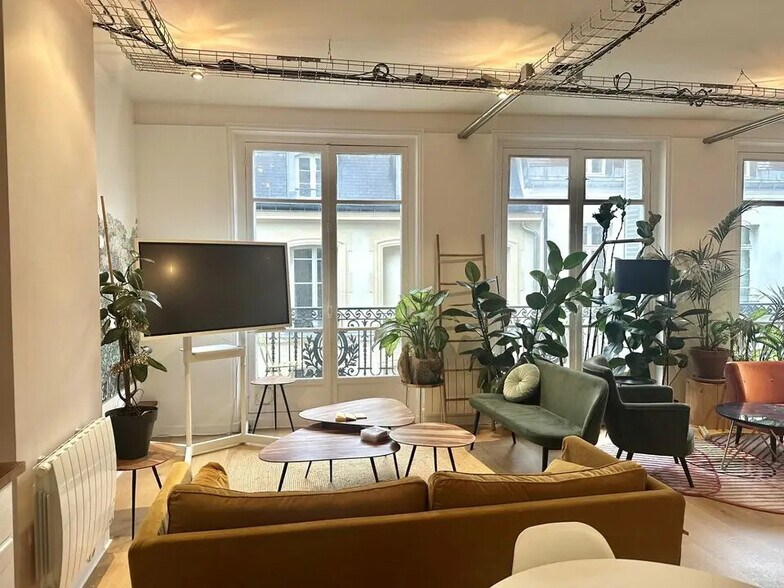 70 Rue Du Temple, Paris à louer - Photo de l’immeuble – Image 3 sur 7