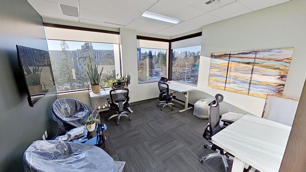 301 116th Ave SE, Bellevue, WA à louer - Photo intérieure – Image 2 sur 18