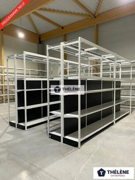 Local d'activités dans Gallargues-le-Montueux à vendre - Photo de l’immeuble – Image 2 sur 9