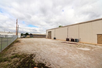 312 N Walnut Ave, Broken Arrow, OK à louer Photo de l’immeuble– Image 2 sur 9