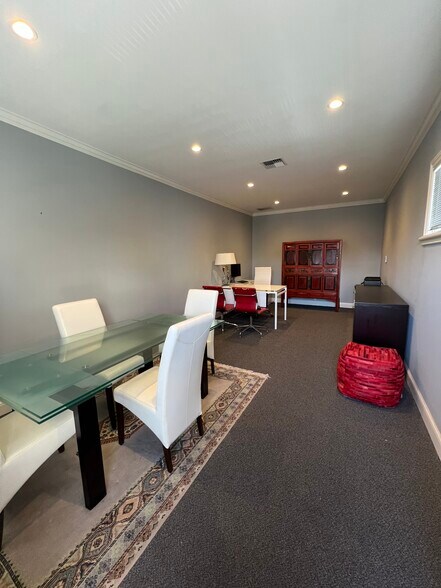1150 El Camino Real, Menlo Park, CA à louer - Photo intérieure – Image 3 sur 5