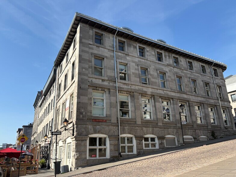 266-272 Rue Saint-Paul E, Montréal, QC à louer - Photo de l’immeuble – Image 3 sur 6