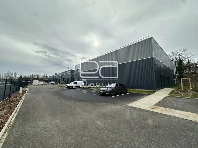 Local d'activités dans Vandoeuvre-les-Nancy à vendre - Photo de l’immeuble – Image 2 sur 11