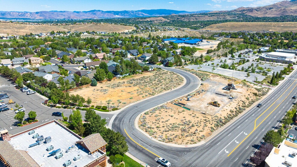Robb and Simons Dr, Reno, NV à vendre - Aérien – Image 3 sur 5
