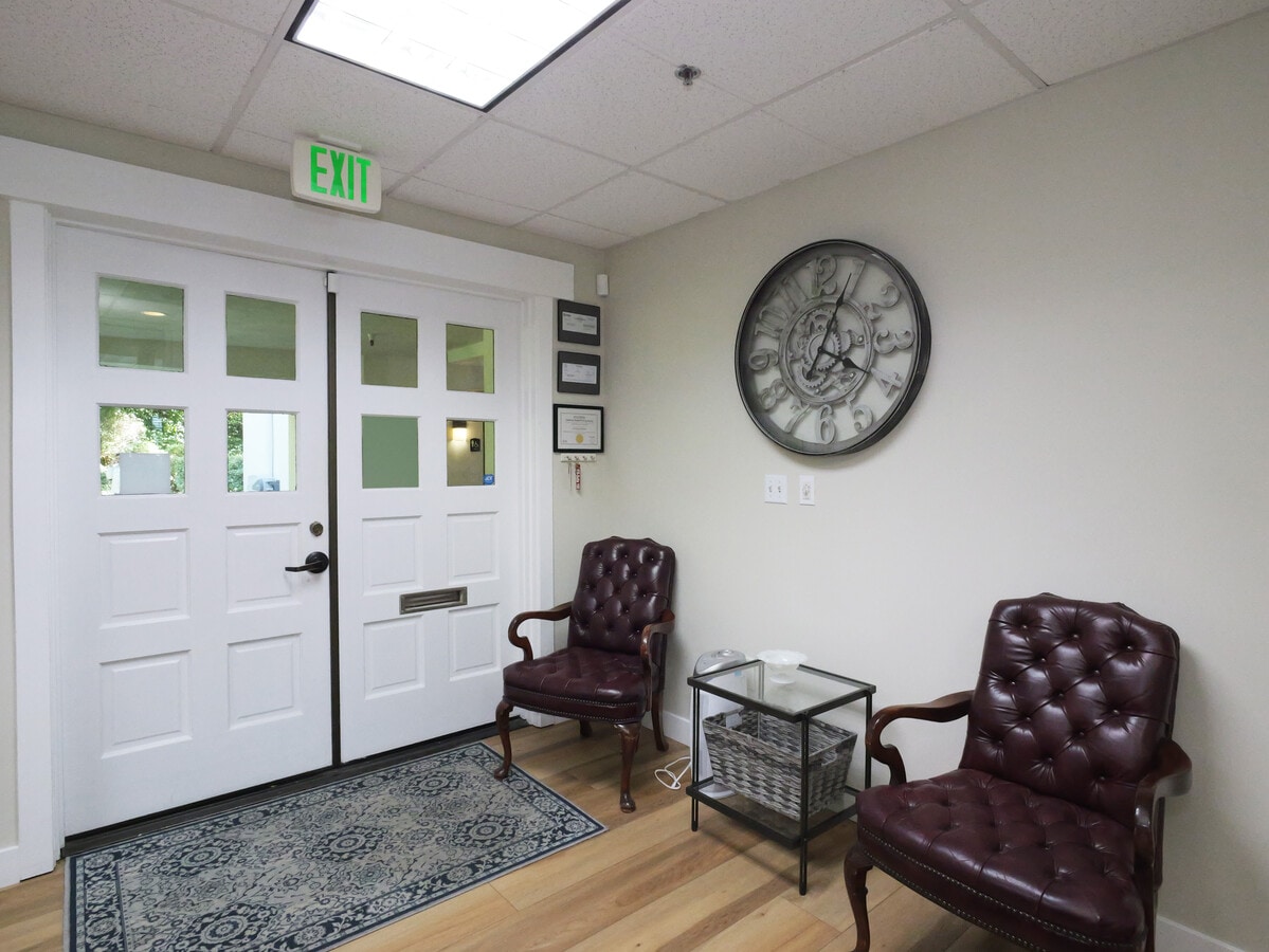 25550 Hawthorne Blvd, Torrance, CA 90505 - Lot 100 & 101 -  - Photo intérieure - Image 2 of 26
