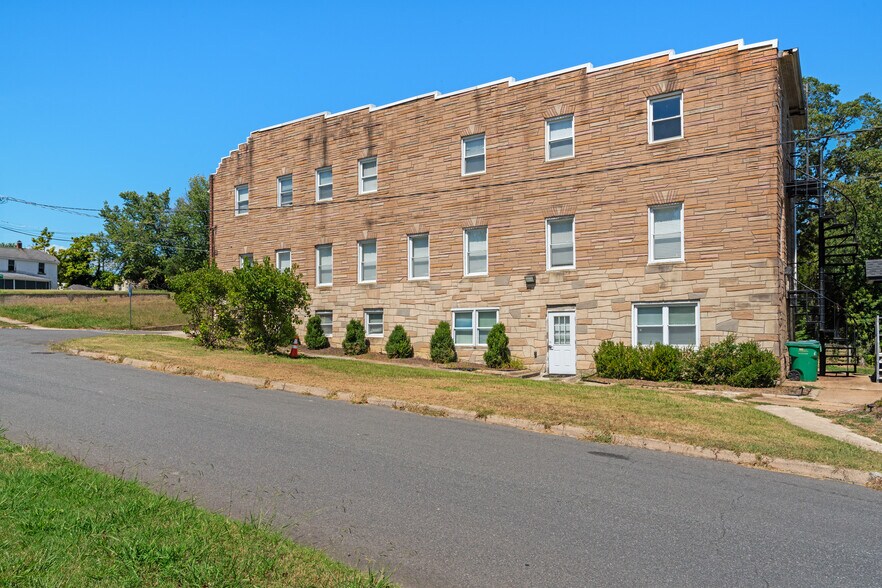 416 River Rd, Quantico, VA à vendre - Photo de l’immeuble – Image 2 sur 21