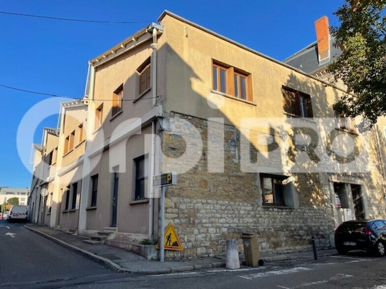 Local commercial dans Villefranche-sur-Saône à vendre - Photo de l’immeuble – Image 1 sur 9
