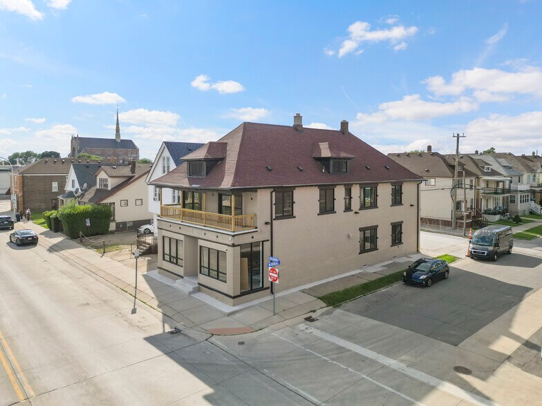 3041 Holbrook St, Hamtramck, MI à louer - Photo de l’immeuble – Image 3 sur 7