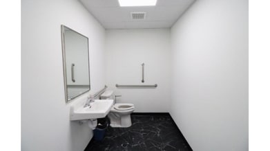 717 Rose St, La Crosse, WI à louer Photo intérieure– Image 2 sur 11