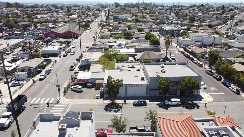 2751-2771 Imperial Ave, San Diego, CA à vendre - Photo de l’immeuble – Image 2 sur 10