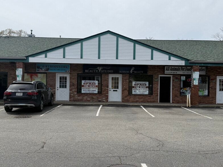 117 Main St, East Islip, NY à louer - Photo de l’immeuble – Image 2 sur 16