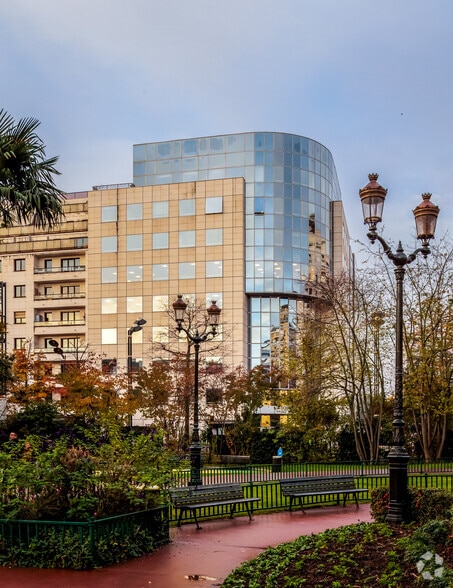 12 Avenue André Malraux, Levallois-Perret à louer - Photo de l’immeuble – Image 2 sur 18