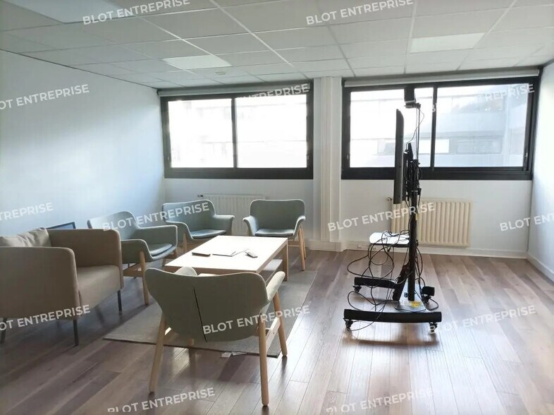 Bureau dans Nantes à louer - Photo de l’immeuble – Image 2 sur 5