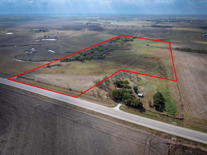 4100 County Road 101, Taylor, TX à vendre - Photo de l’immeuble – Image 1 sur 17