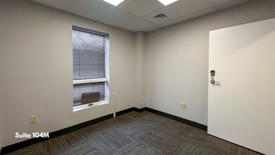 60 Westwood Ave, Waterbury, CT à louer Photo intérieure– Image 2 sur 17