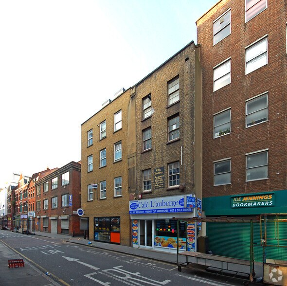 43 Leather Ln, Londres à louer - Photo de l’immeuble – Image 2 sur 4