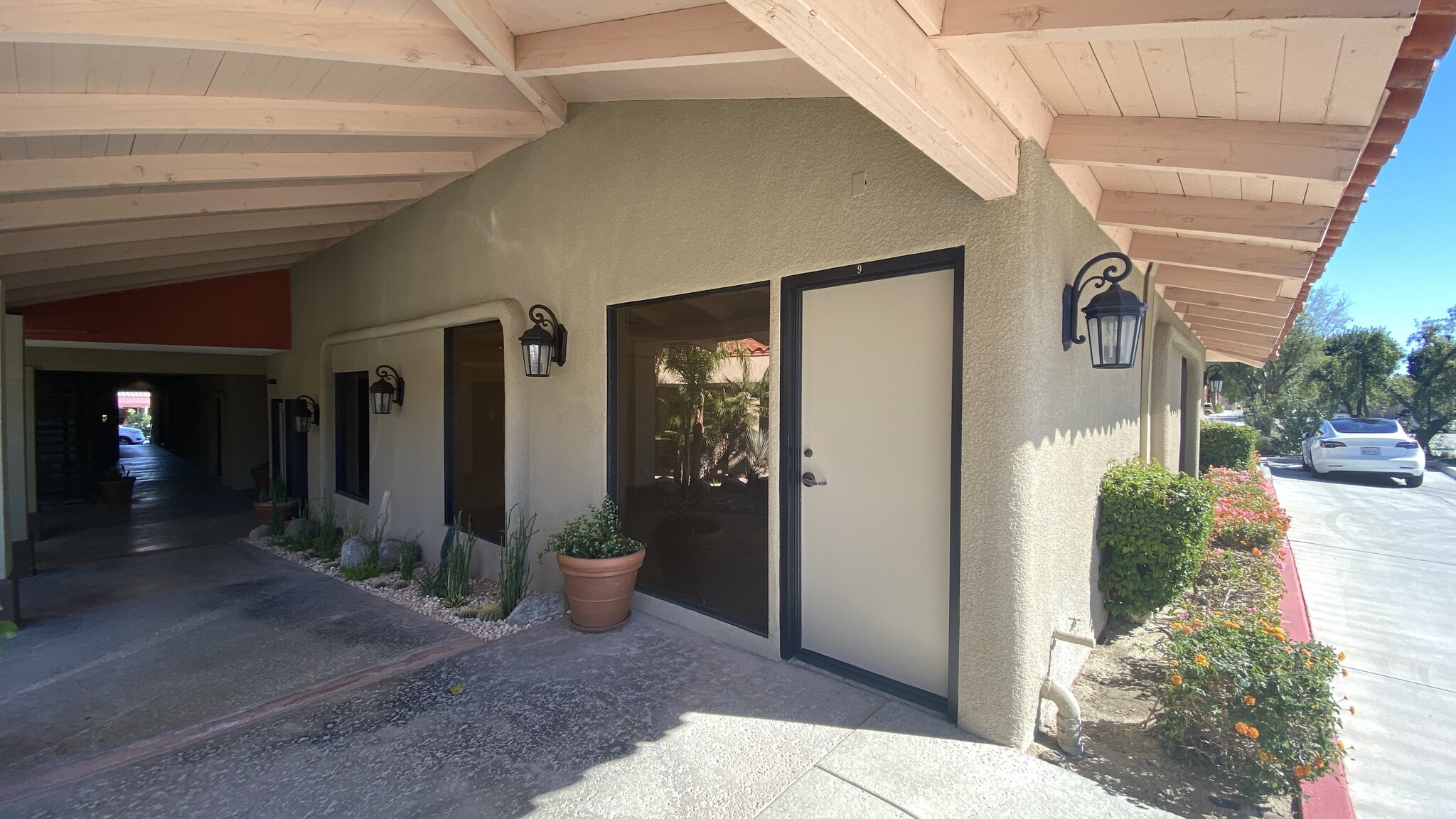 73255 El Paseo, Palm Desert, CA à louer Photo de l’immeuble– Image 1 sur 15