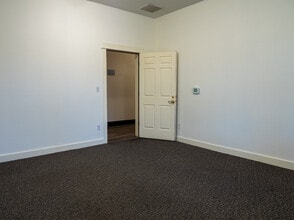 325-333 NE Russell St, Portland, OR à louer Photo intérieure– Image 2 sur 5