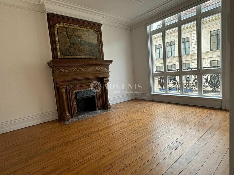 Bureau dans Lille à louer - Photo de l’immeuble – Image 3 sur 12
