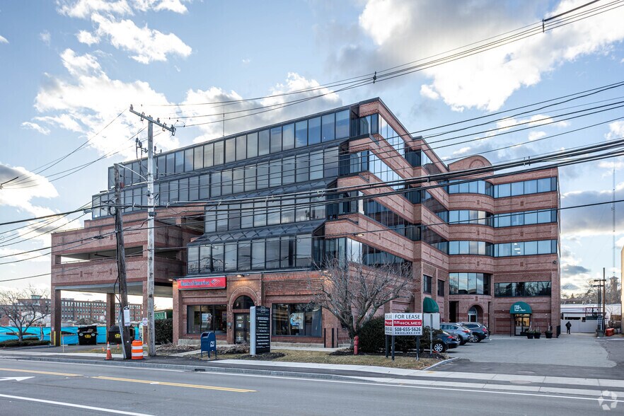 233 Needham St, Newton, MA à louer - Photo principale – Image 1 sur 5