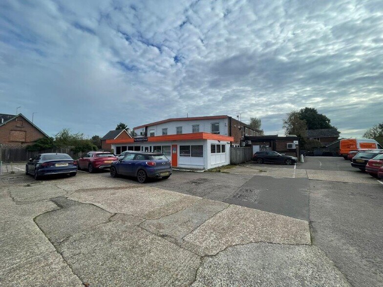 Horns Rd, Hawkhurst à louer - Photo de l’immeuble – Image 2 sur 2