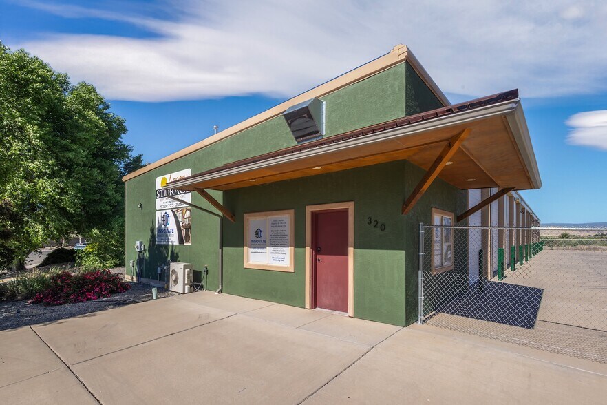 320 Denny Ct, Montrose, CO à vendre - Photo de l’immeuble – Image 2 sur 15