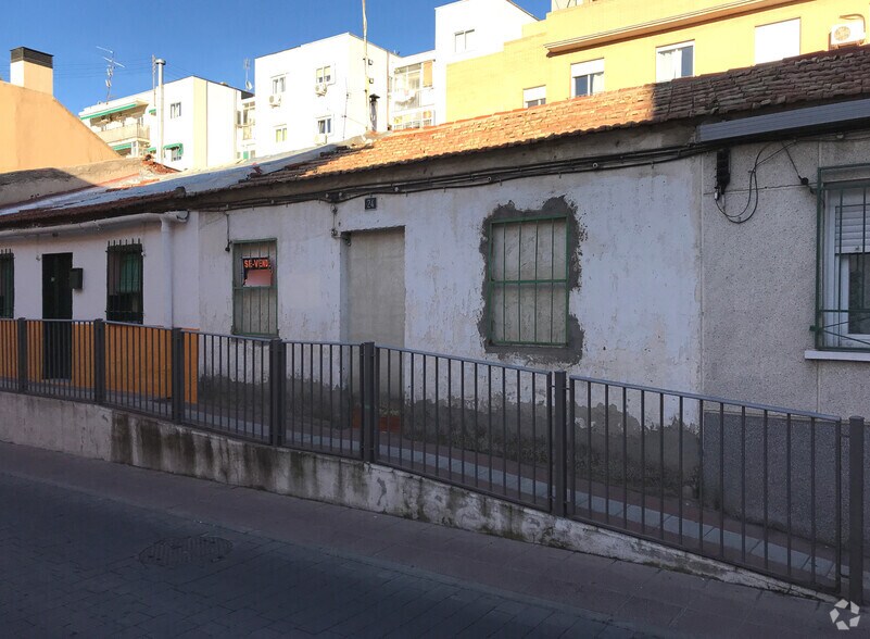 Calle Esperanza Abad, 24-26, San Sebastián de los Reyes, Madrid à vendre - Photo de l’immeuble – Image 2 sur 2
