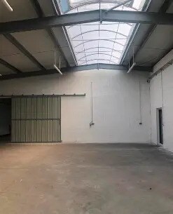 Local commercial dans Nanteuil-lès-Meaux à louer - Photo de l’immeuble – Image 3 sur 4