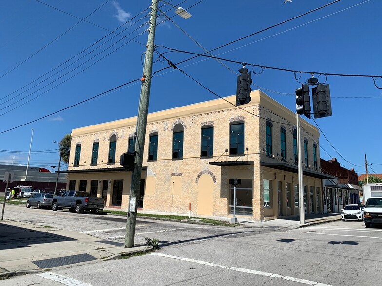 2100 W Main St, Tampa, FL à louer - Photo de l’immeuble – Image 2 sur 3