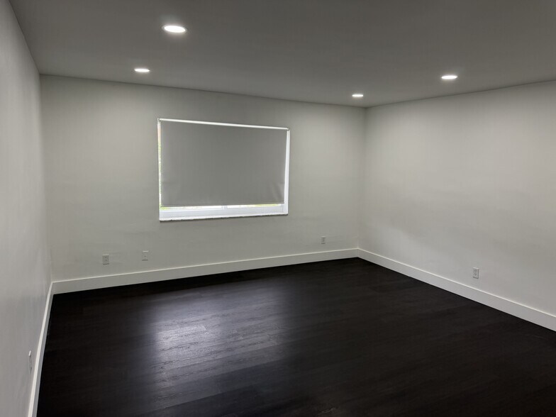 4850 SW 26th Ave, Fort Lauderdale, FL à vendre - Photo de l’immeuble – Image 3 sur 21