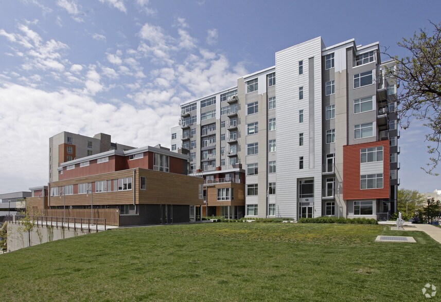 301-315 W Washington Ave, Madison, WI à vendre - Photo de l’immeuble – Image 3 sur 20