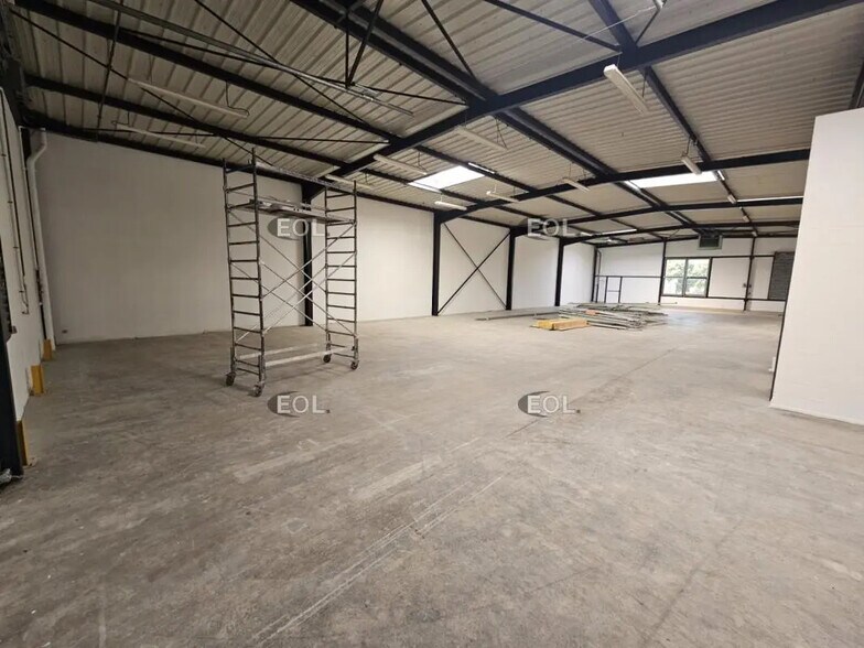 Local d’activités dans Ivry-sur-Seine à louer - Photo intérieure – Image 2 sur 9