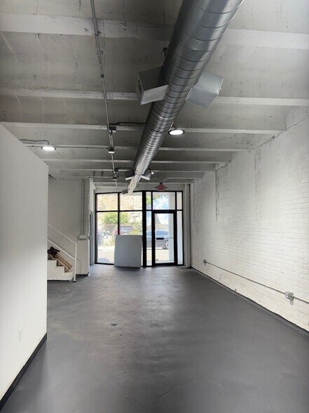 85 Elm St, Bridgeport, CT à louer - Photo de l’immeuble – Image 2 sur 5