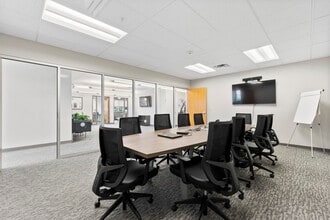 14 Plaza Dr, Latham, NY à louer Photo intérieure– Image 1 sur 5