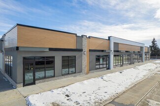 Plus de détails pour 11808 24 St SW, Calgary, AB - Local commercial à vendre