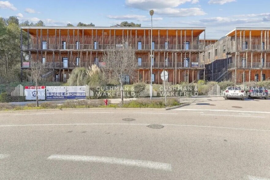 305 Rue Maurice Aicardi Lejard, Aix-en-Provence à louer - Photo de l’immeuble – Image 1 sur 14