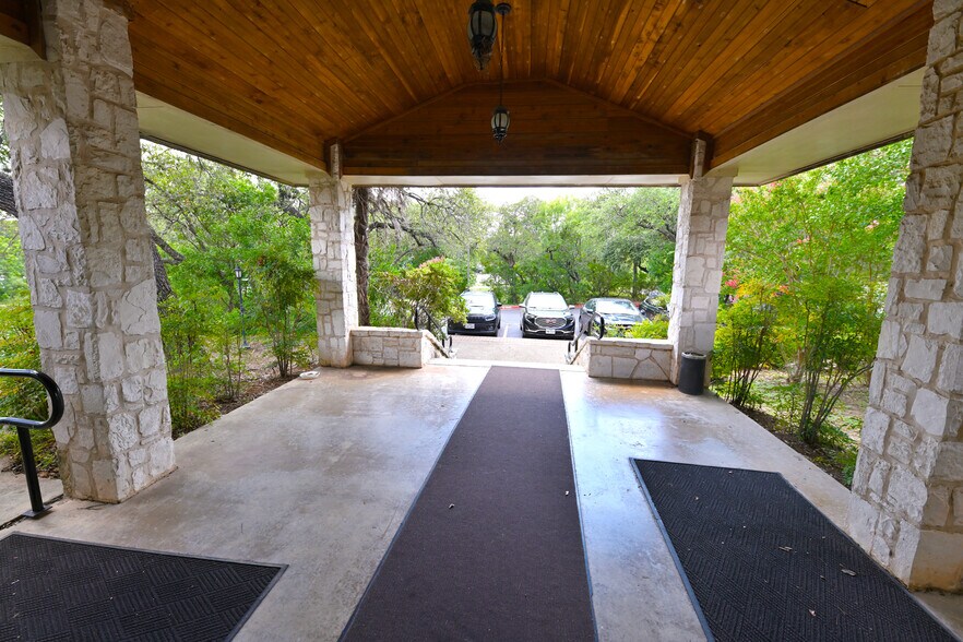 6200 UTSA Blvd, San Antonio, TX à louer - Photo de l’immeuble – Image 3 sur 25