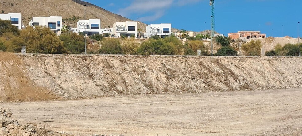 Terrain dans Finestrat, Alicante à vendre - Photo de la construction – Image 1 sur 7