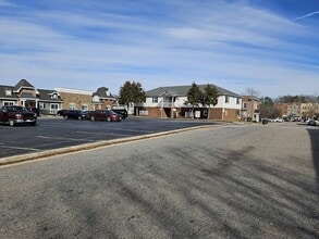 11923 Centre St, Chester, VA à louer Photo intérieure– Image 2 sur 3
