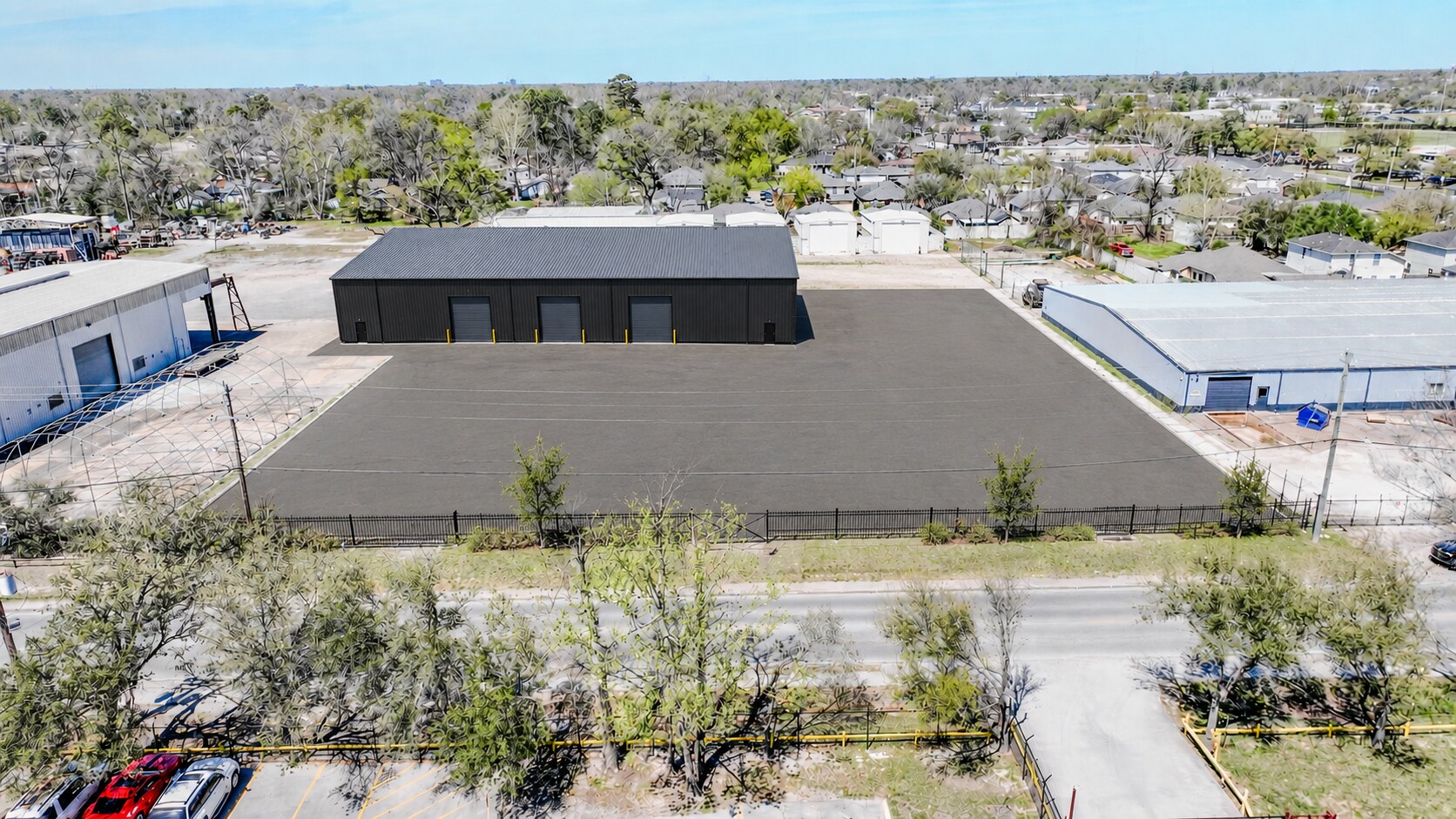 135 Berry Road, Houston, TX à louer Photo de l’immeuble– Image 1 sur 2
