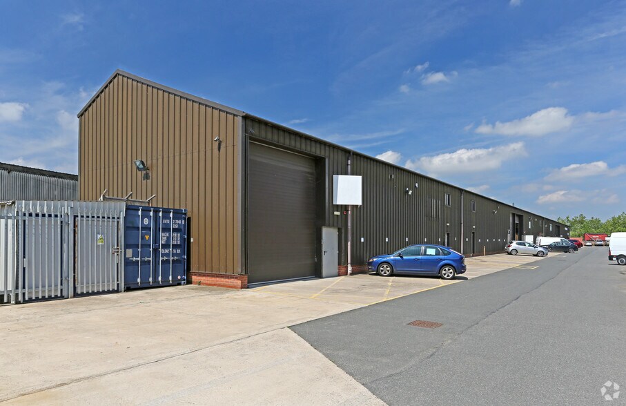 Private Road No 3, Nottingham à louer - Photo de l’immeuble – Image 3 sur 6