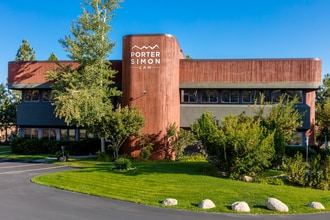 40200 Truckee Airport Rd, Truckee, CA à louer Photo de l’immeuble– Image 1 sur 4