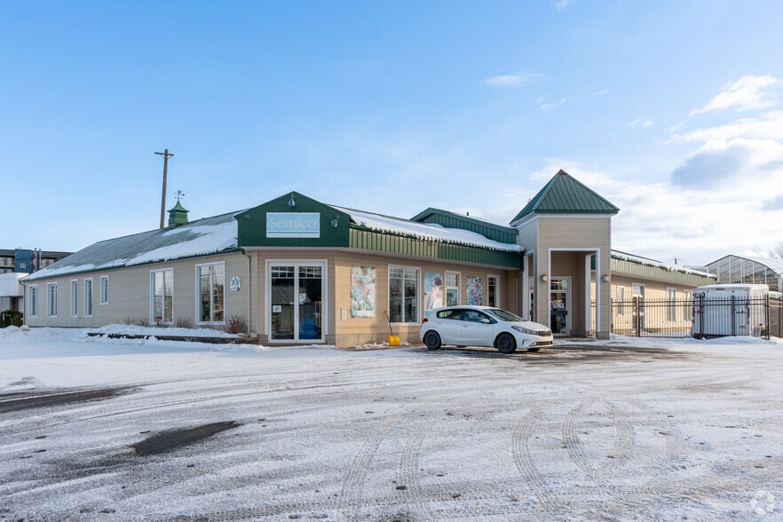 3830 Boul Guillaume-Couture, Lévis, QC à vendre - Photo principale – Image 1 sur 4